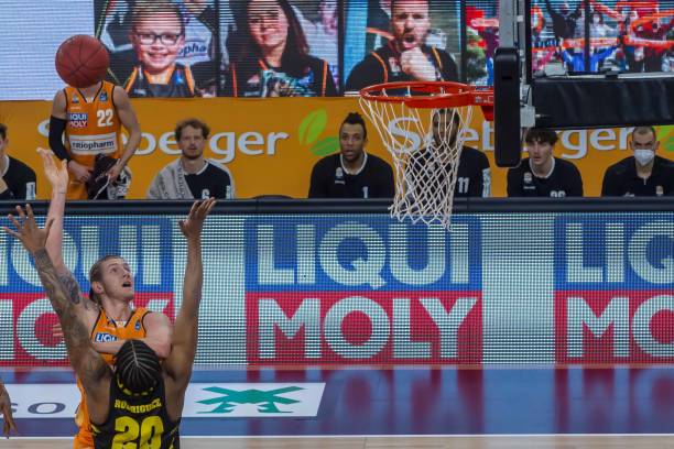 然而在状态 然而在状态