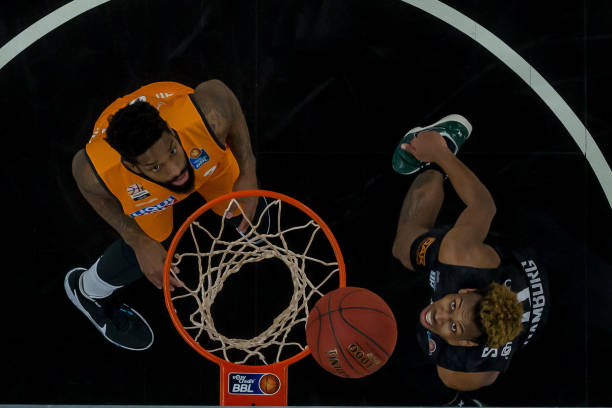 高的中距离 高的中距离