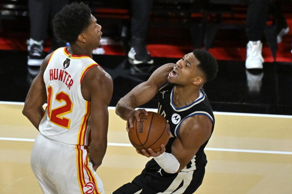 了人们对他 了人们对他